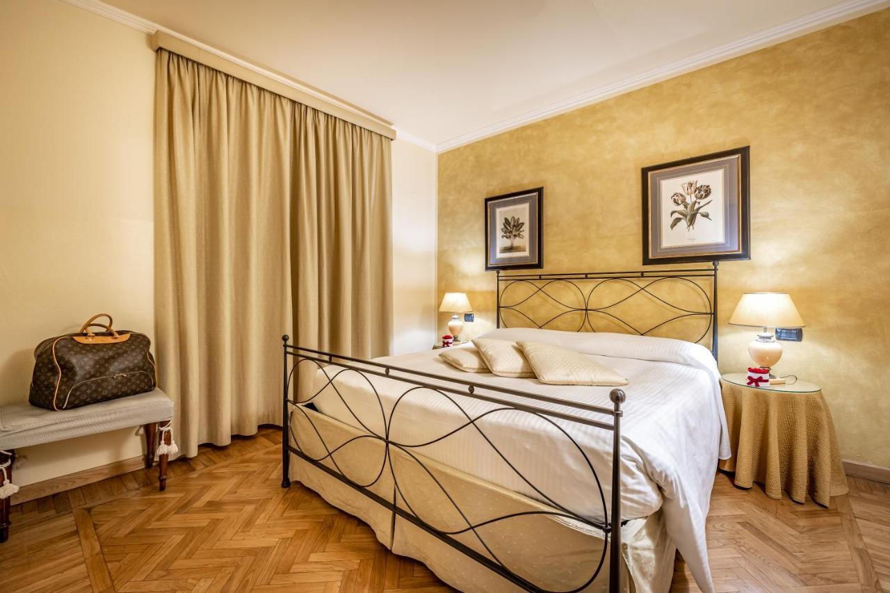 Palazzo Gamba Apartments Al Duomo Florence Exterior photo